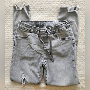 🖤3/$15 Justice Gray Distressed Jogger Jeans, Girls Size 14